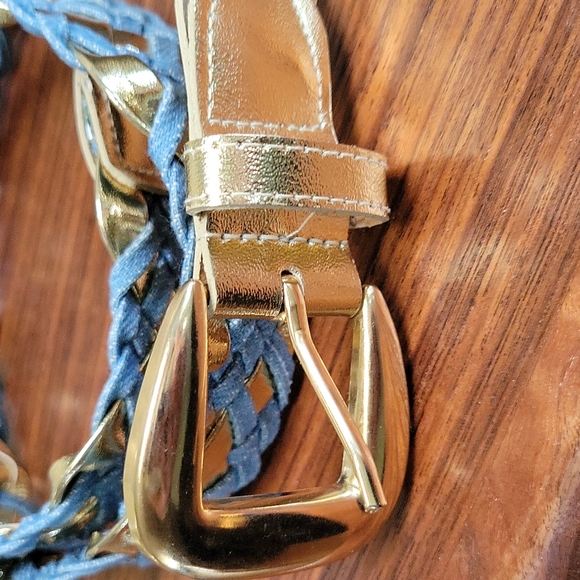 Large Belt - Picture 5 of 7